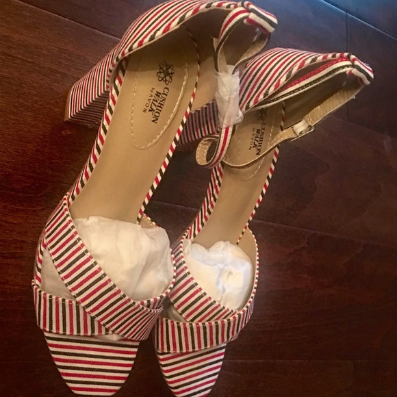 Red White Blue Strappy Chucky Heel Open Toe Shoe - Picture 3 of 3